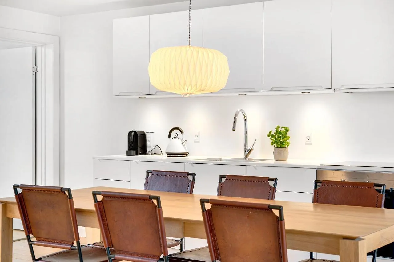 Sanders Monarch - Charming One-Bedroom Apartment With Two Balconies Copenhagen